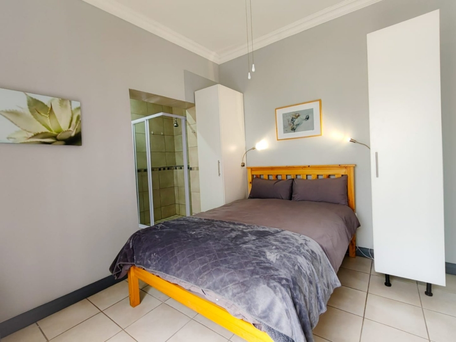 6 Bedroom Property for Sale in Mossel Bay Central Western Cape